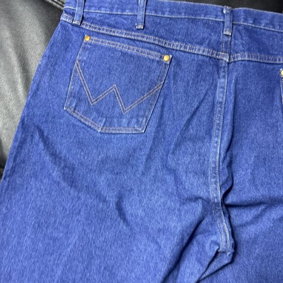 Wrangler Men's Straight Jeans Blue Denim Western Cowboy Cut Relaxed Fit 46x32 - Picture 6 of 16